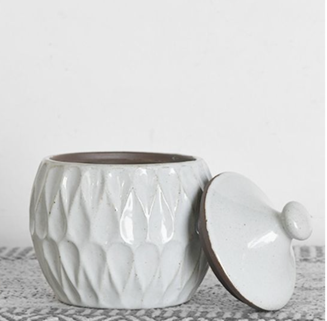 6.3" TEAR DROP CANISTER WITH LID