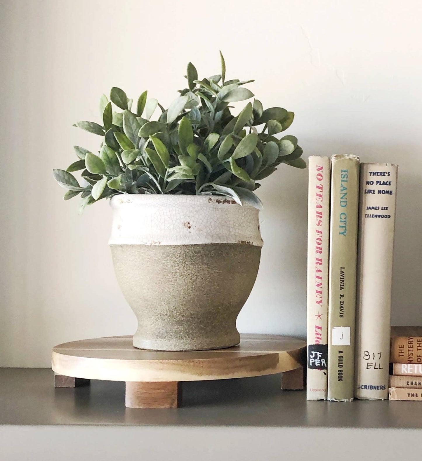 Set of 2 Acacia Wood Trivet Pedestal Stands