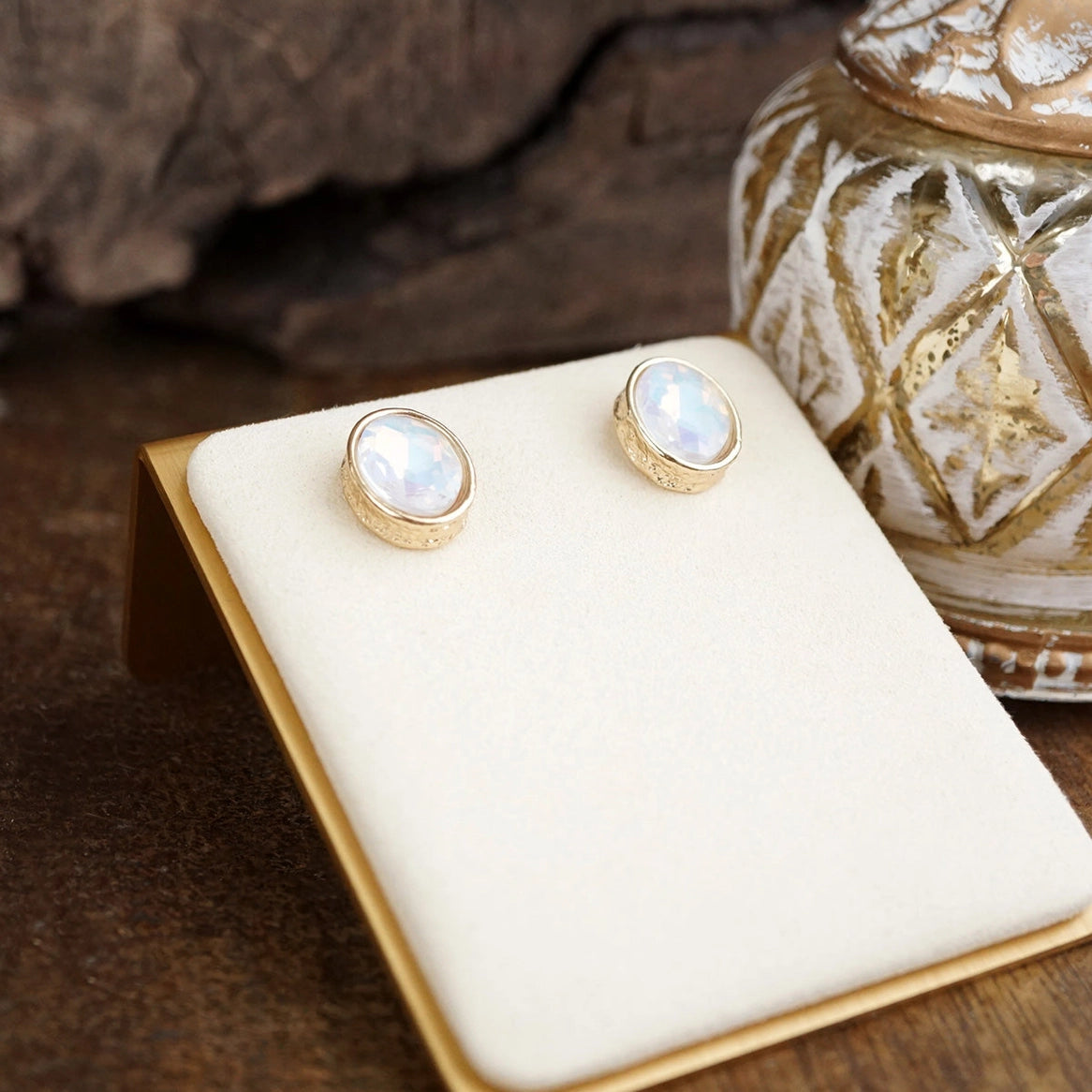 Brilliant Bond – Faceted Crystal Stud Earrings