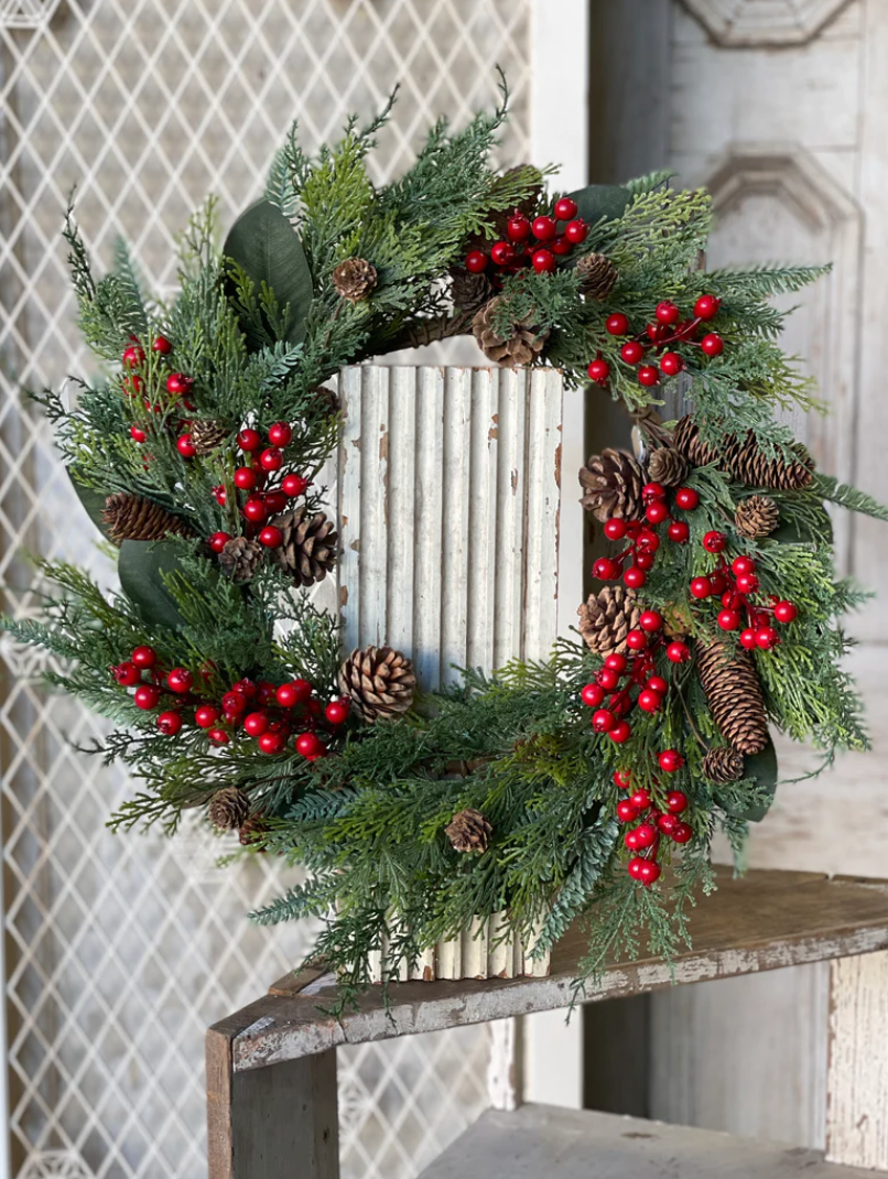 Scarlet Shot Greens Wreath | 24"