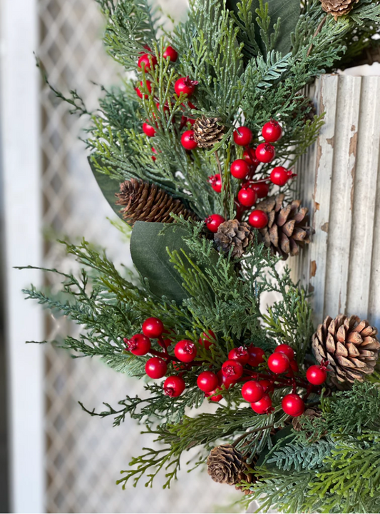 Scarlet Shot Greens Wreath | 24"