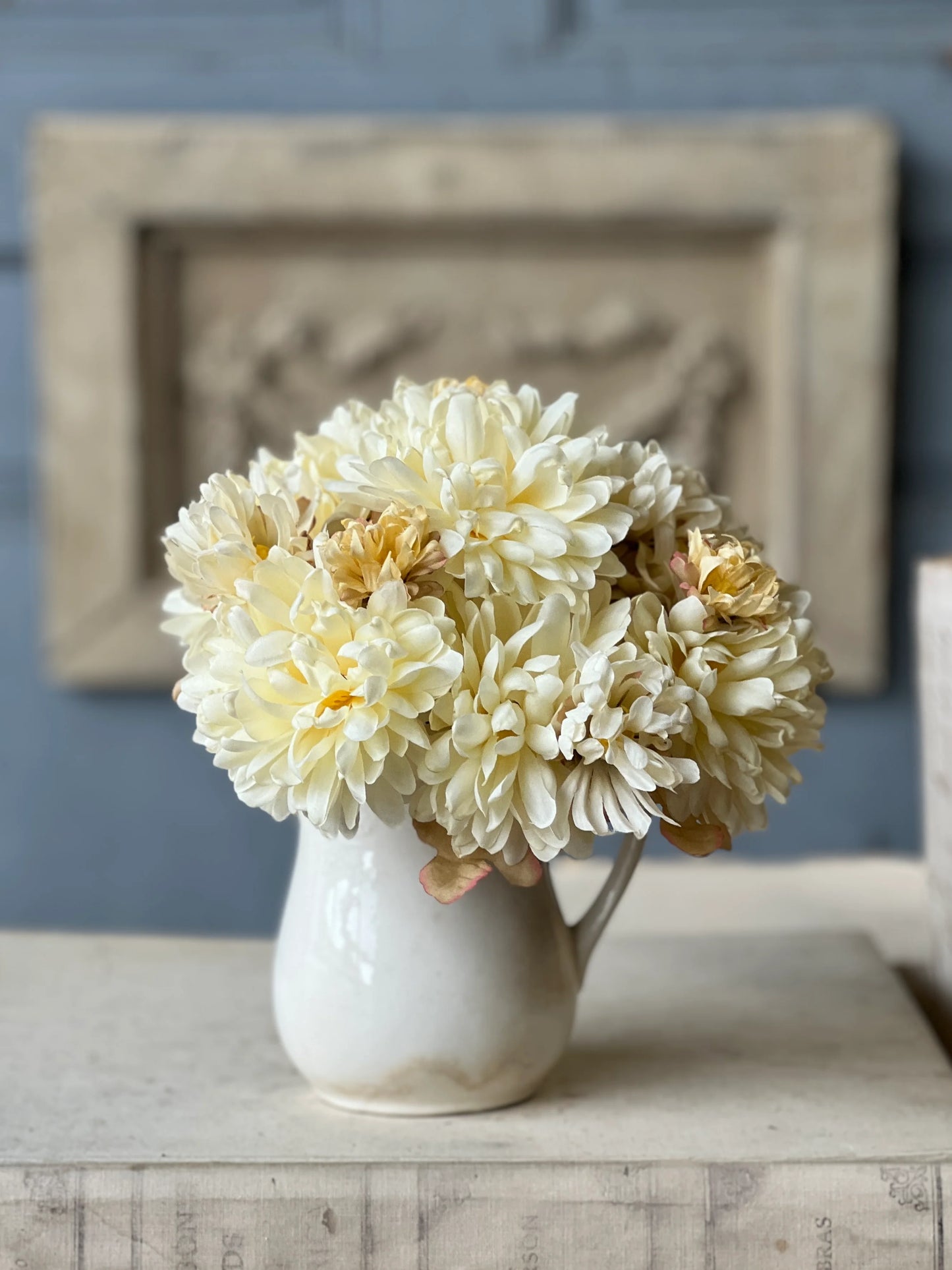 10.5" Chantilly Mum Bush