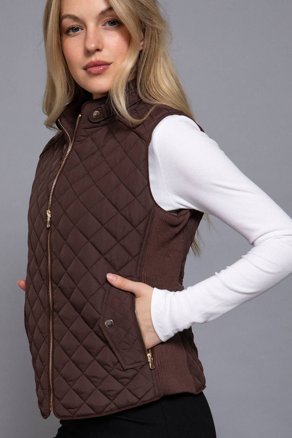 Active Basic | Active USA - Suede Piping Detail Rib Quilted Padding Vest