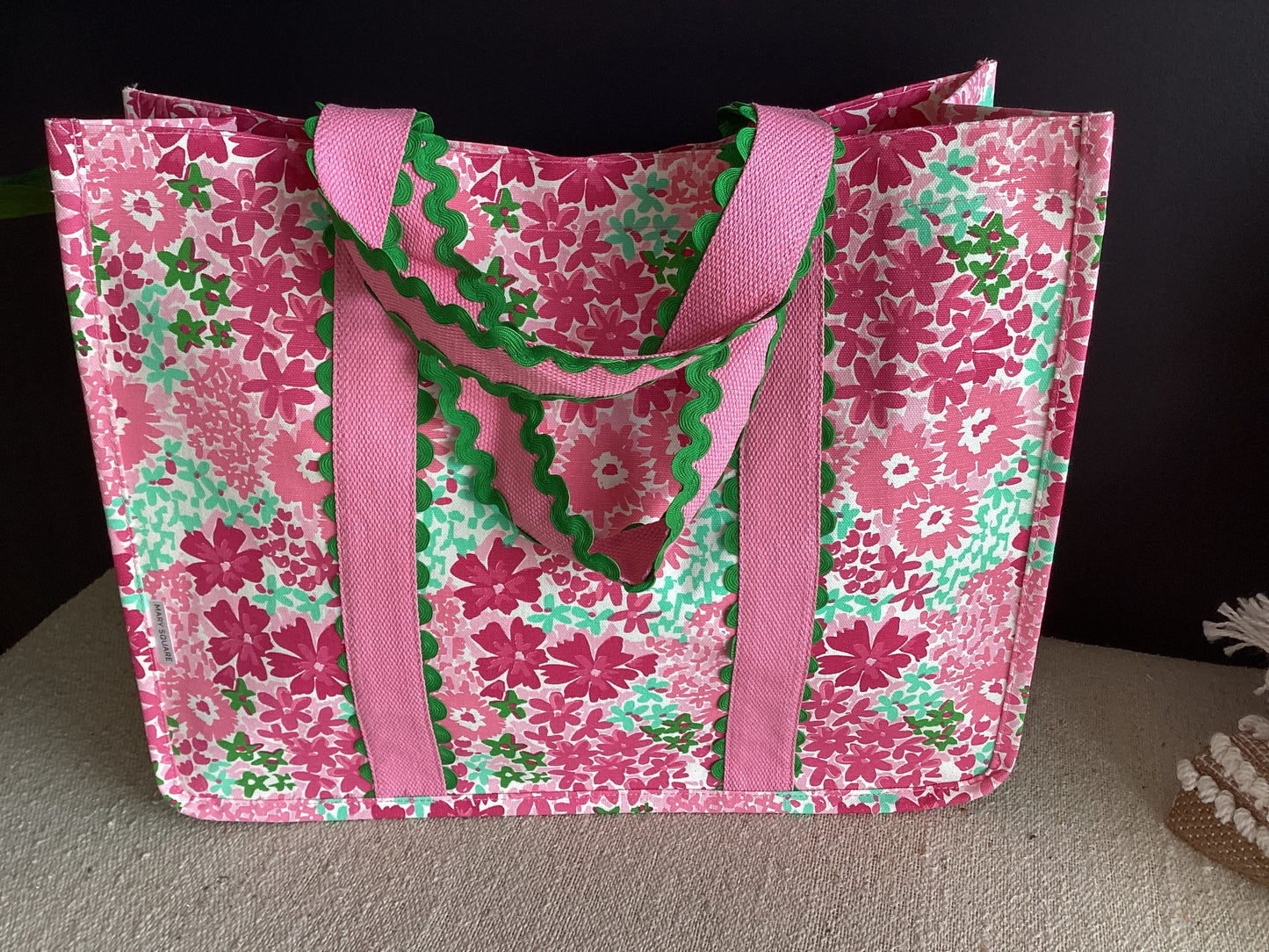 Mary Square Capri Carryall Tote Petal Perfect