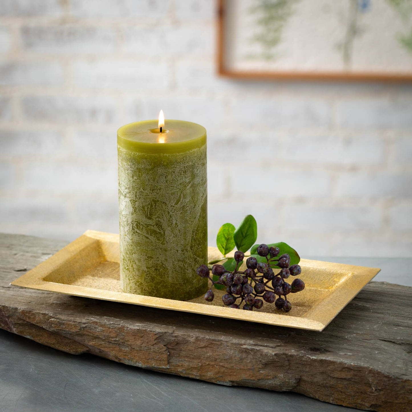 GREEN TIMBER PILLAR CANDLE