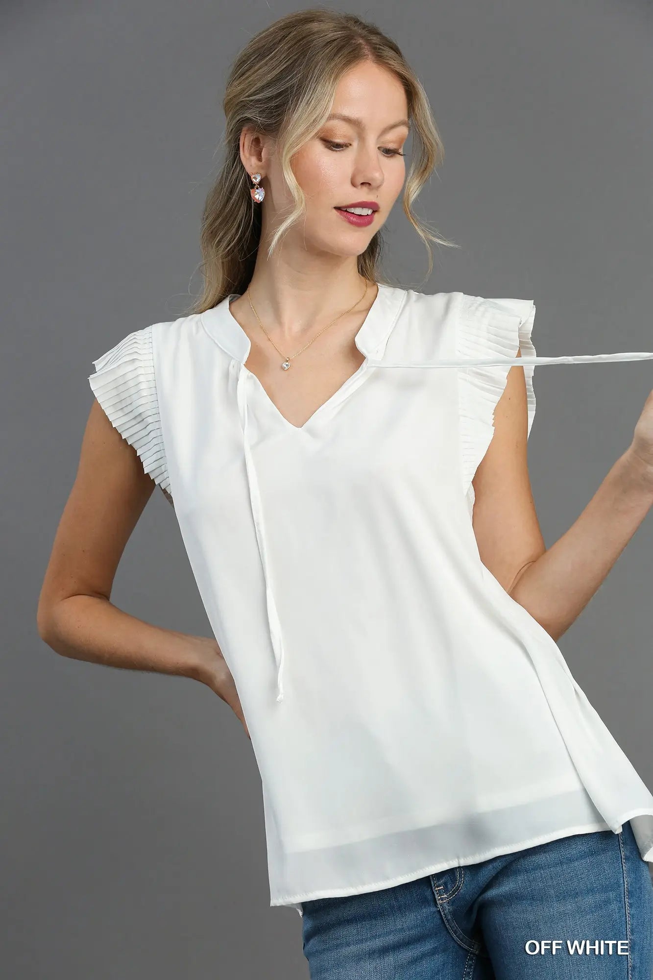 Laser Cut Pleated Sleeve Front Neck Tie