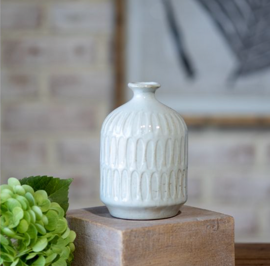 5.9" WHITE LINE VASE