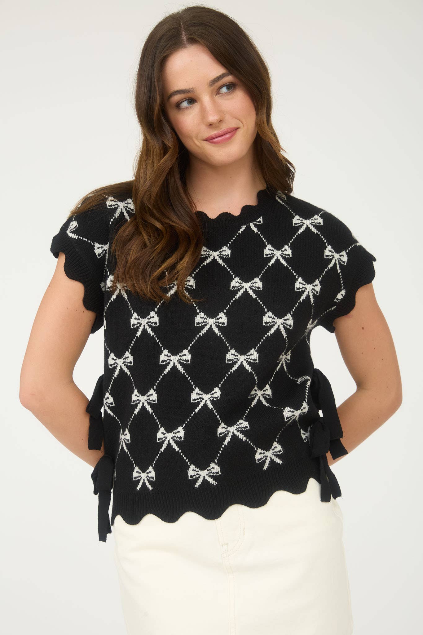 Blu Pepper - BOW PATTERN SHORT SLEEVE SIDE TIE KNIT PULLOVER