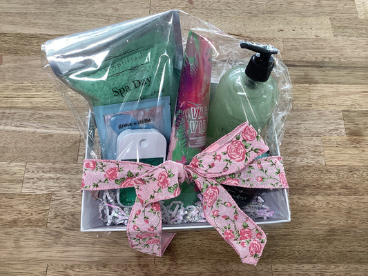Spa gift basket