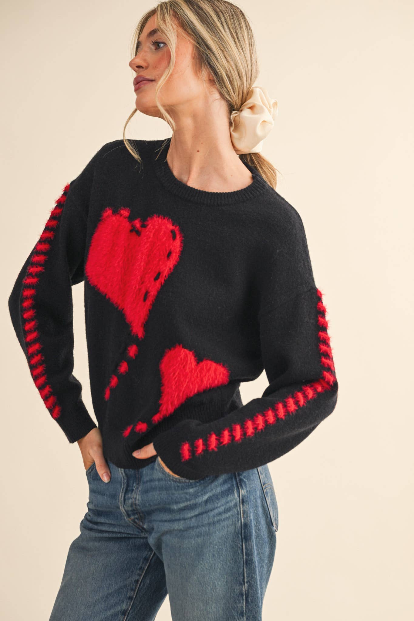 FUZZY HEART KNIT SWEATER WITH WHIP STITCH MSW10990