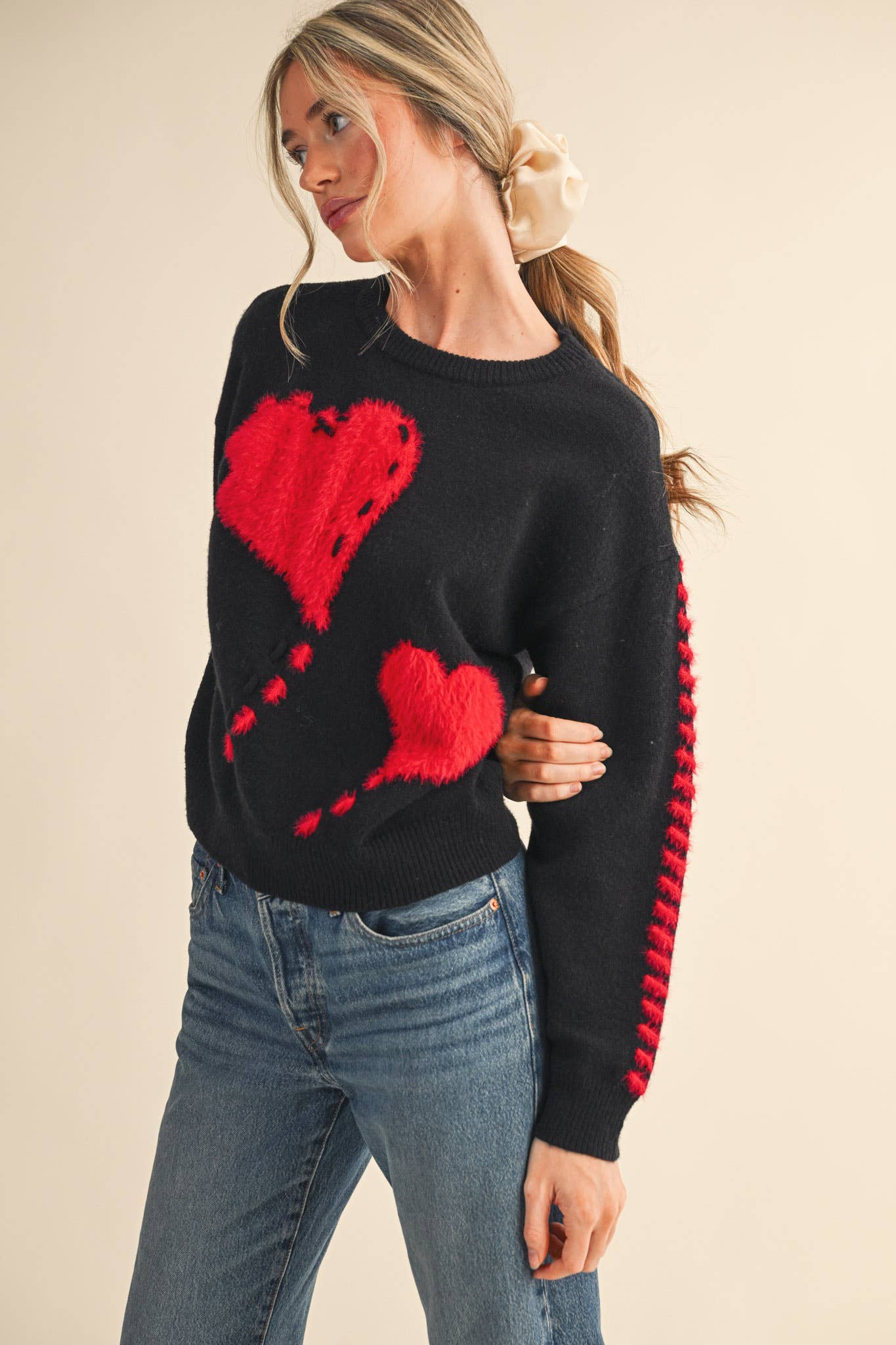FUZZY HEART KNIT SWEATER WITH WHIP STITCH MSW10990