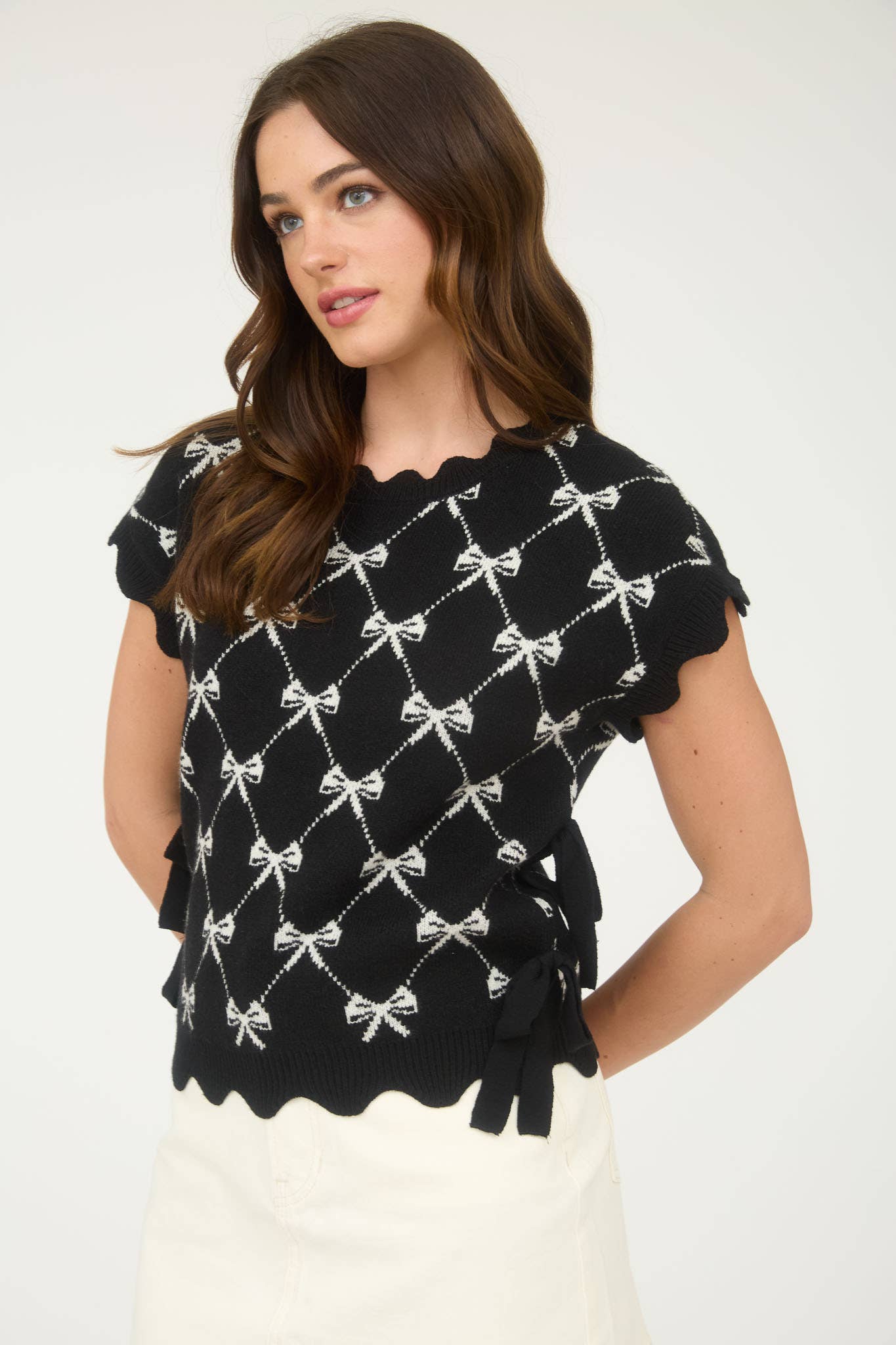 Blu Pepper - BOW PATTERN SHORT SLEEVE SIDE TIE KNIT PULLOVER