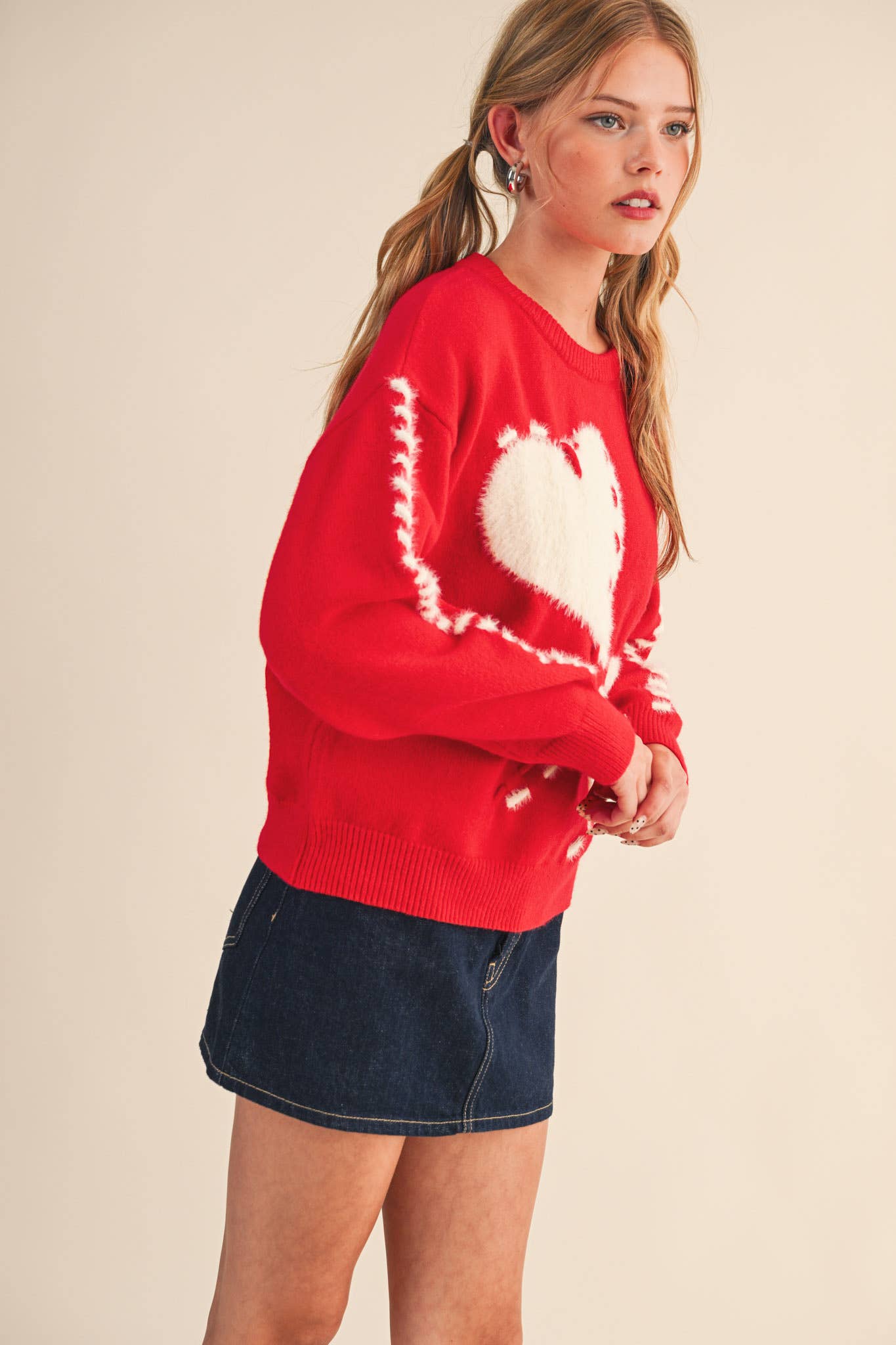 FUZZY HEART KNIT SWEATER WITH WHIP STITCH MSW10990