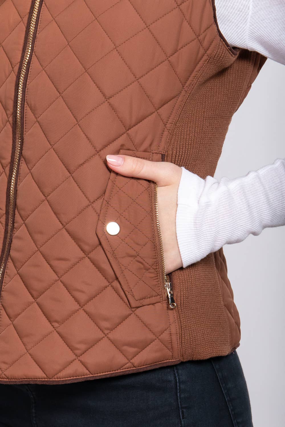 Active Basic | Active USA - Suede Piping Detail Rib Quilted Padding Vest